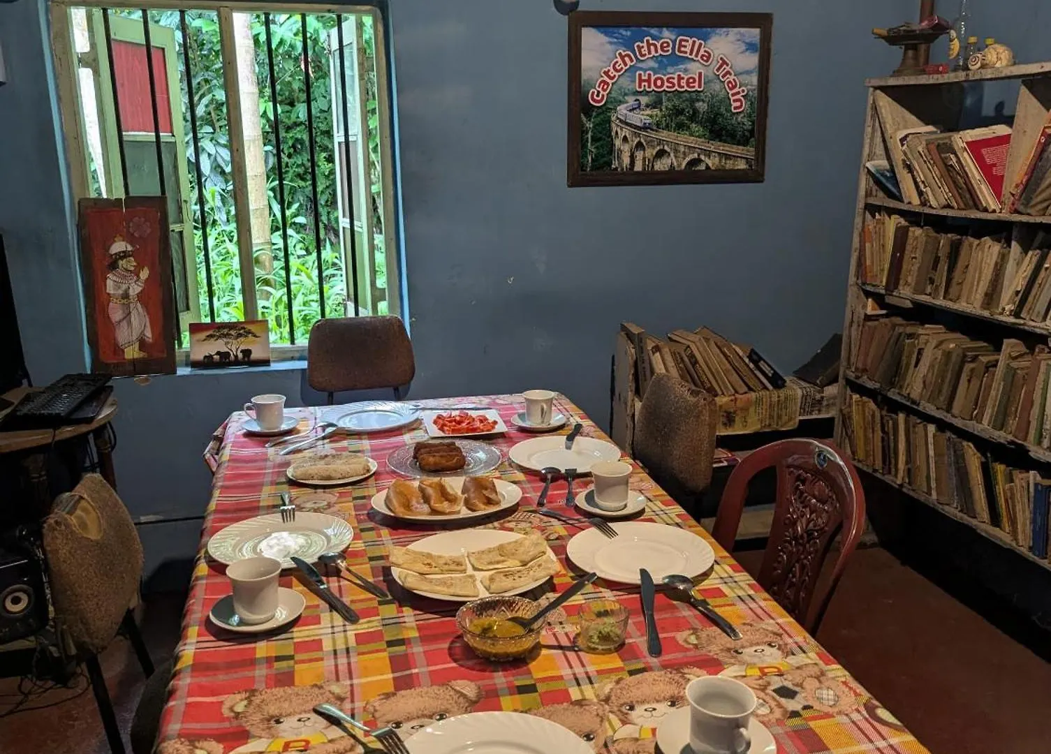 Catch The Ella Train Hostel Kandy