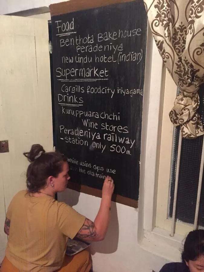 Catch The Ella Train Hostel Kandy